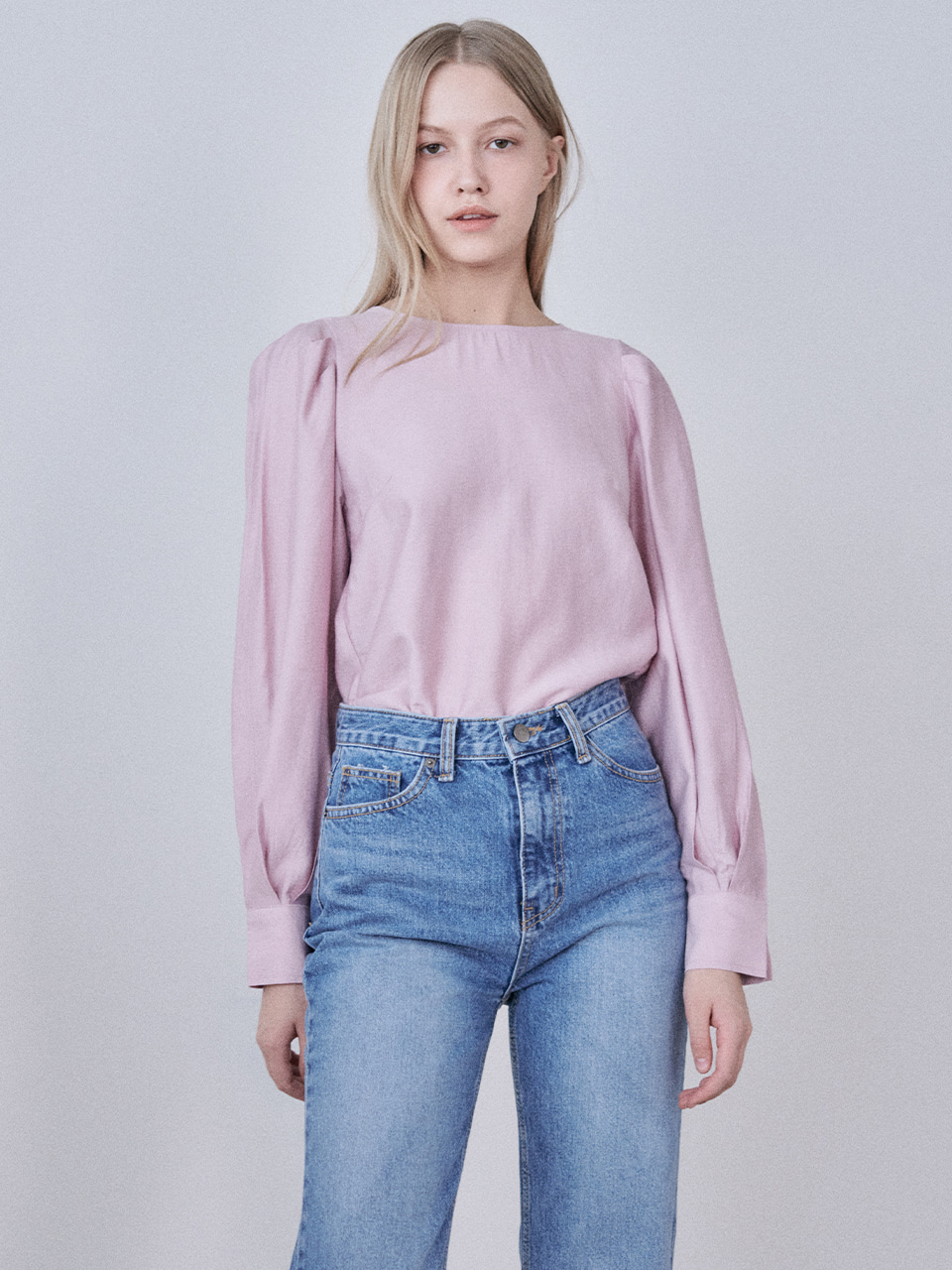 HACIE - PUFF-SLEEVE BACK POINT BLOUSE [6 Colors]